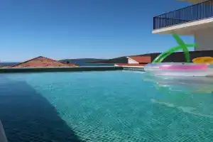 Holiday Home Viva-by the sea-by the pool by Interhome, Seget Vranjica