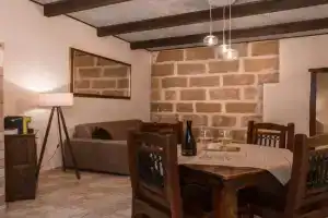 Miguel House, Alghero