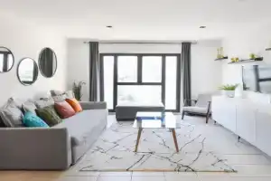Peaceful 2BR in Noga by HolyGuest, Tel Aviv