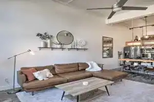 Chic SLC Downtown Studio Loft Walk to Shops, Salt Lake City