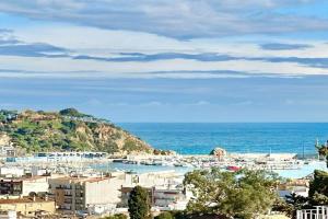 Ático con Vistas al Mar a un Paso del Centro Apartments, Blanes