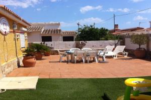 Villa with garden and pool in, Denia