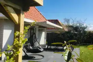 Bendalong Guest house, Noordwijkerhout