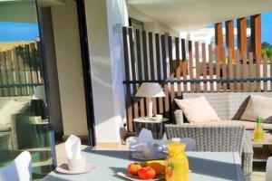 LUJOSO APARTAMENTO NUEVO PLAYA CENTRO, Estepona