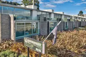 Lake View @ Pounamu Apartments, Queenstown