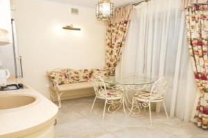 Provence Deribasivska Apartment, Odessa