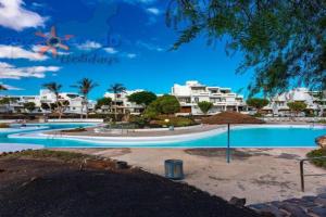 Vivienda Vacacional Los Molinos 7210 Apartments, Costa Teguise