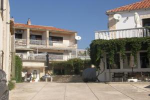 Apartment Ivan, Primosten