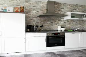 Naturnahe schöne neu gestaltete Ferienwohnung Apartments, Aachen