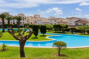 Isla Saint Tropez Apartment Arenal by Rock Rentals, Javea