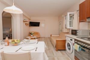 Butterfly apartment, Barbati