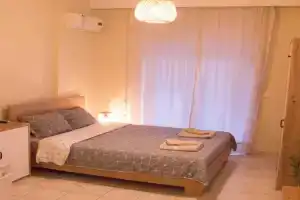 Nikoletta's Studio 2, Komotini