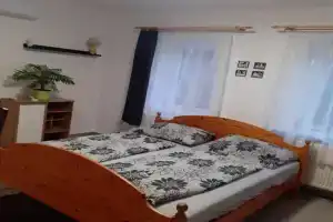 Oázis Apartman, Sarospatak