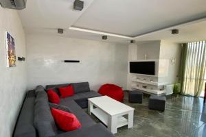 "Pearl 17" Sea View Elite Apartments in Historical Centre of, Odessa