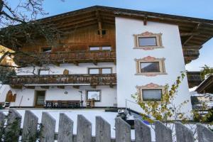 Apartment Anna by Interhome, Neustift
