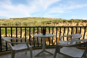 Spacious apartment in, Gozo, Marsalforn