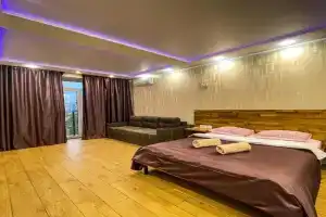 Novobudova v Tsentri bilya naberezhnoyi Apartments, Kremenchuk
