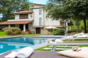 VILLA LA MERIDIANA 8&1, Emma Villas, Lido Di Camaiore