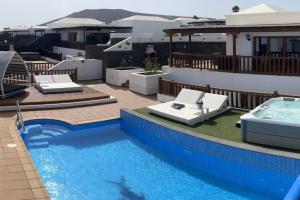 Villa 64, Vista Lobos, private heated pool x jacuzzi,, Playa Blanca