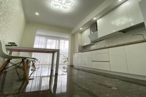 Dvohkimnatni Lyuks apartamenti v ZhK Arena ,rayon avtovokzalu, Rivne
