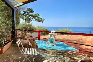 La luce del faro Apartments, Cefalu