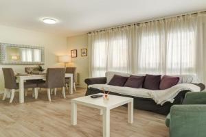 Beach Matucana Apartment by Hello Homes, Sitges