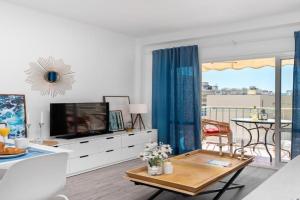 Cozy apartment next to the beach and center, Nerja