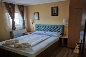 Etno kuca sa konacistem GOCKO Hotel, Vrnyachka Banya
