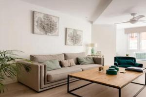 NUEVO APARTAMENTO LUJO PLAYA MALAGUETA-CENTRO, Malaga
