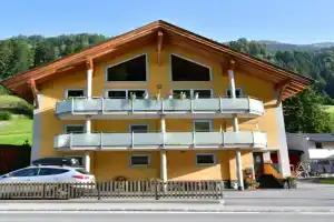 Apart Bergglück, See