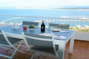 Precioso piso vistas espectaculares del mar AV-50 Apartments, Roses