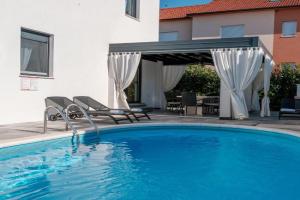 Villa Essenza - Luksuzne kuće za odmor, Vodice