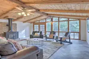 Flagstaff Vacation Rental, 3 Mi to Downtown! Guest house, Flagstaff