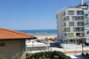 Appartamento 3 camere con vista sul mare e parcheggio Apartments, Rimini