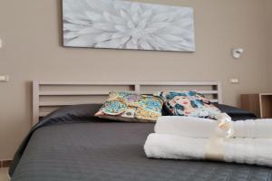 Le Métro Mini-hotel, Carini