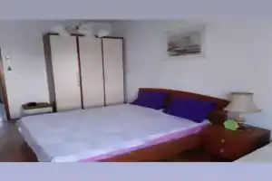 Katarina Apartments, Biela