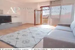 Il centro ed il mare sotto casa, Chiavari