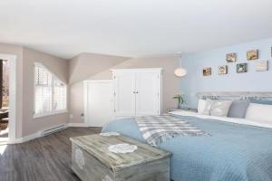 Renovated & Spacious 1bed/2bath Village, Whistler