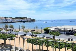 PASSEIG II - Apartment in center with sea views, Cadaques