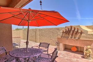 Near Golf Casita with Patio 10 Mi to Dtwn! Guest house, Phoenix
