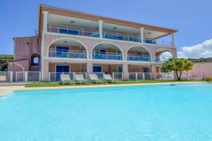 Gorgeous Apartment In, Propriano