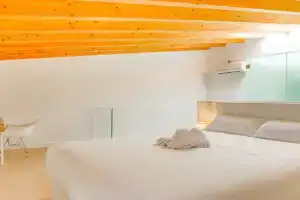 Duplex with Private Garage by PriorityVillas, Cala Mayor