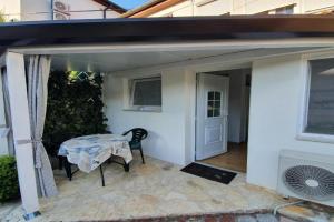 Una Apartments, Umag