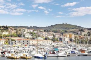 Awesome Apartment In With Wifi, Imperia