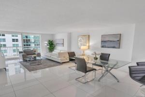 Luxury 1 Bedroom Apartment • Brickell • Unique Views, Miami
