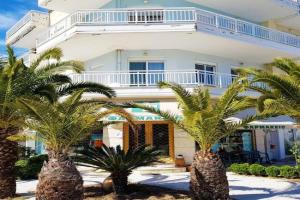 Dora's Place Apartments, Neoi Poroi