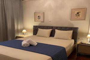 Blu Blu apartment with castle view, Koroni