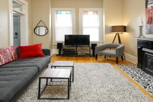 2360 Glenarm Place Guest house, Denver