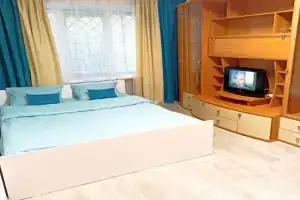 Svetlye apartamenty v 100m ot Sofievskogo parka, Uman'