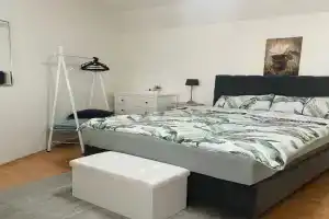 EasyStay#2 Cozy Studio in Kliniknähe, mit Netflix,Küche & Bad, Bad Oeynhausen
